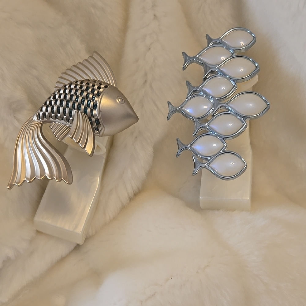 Chic Silver and White Fish Wall Plug Ins Set